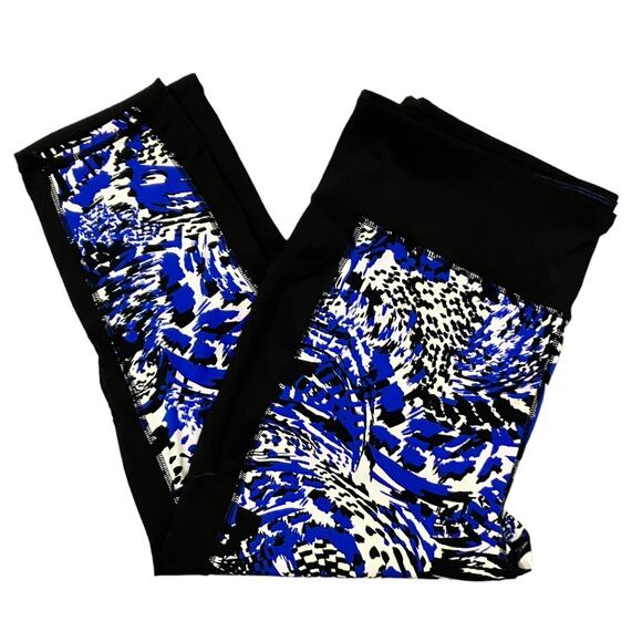 LuLaRoe Pants - Lularoe Rise Black Blue Cream Capri Leggings 2X